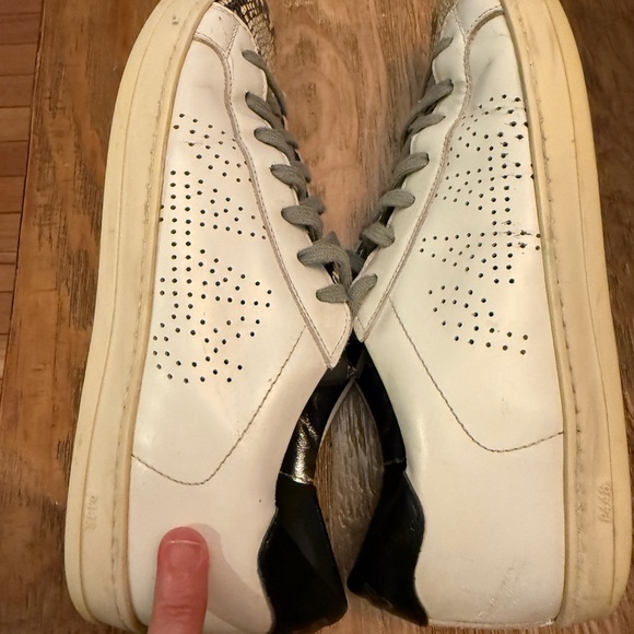 P448 John W-White Leather Python Women's Sneakers White Gray Snakeskin Detail 39 - Picture 7 of 9